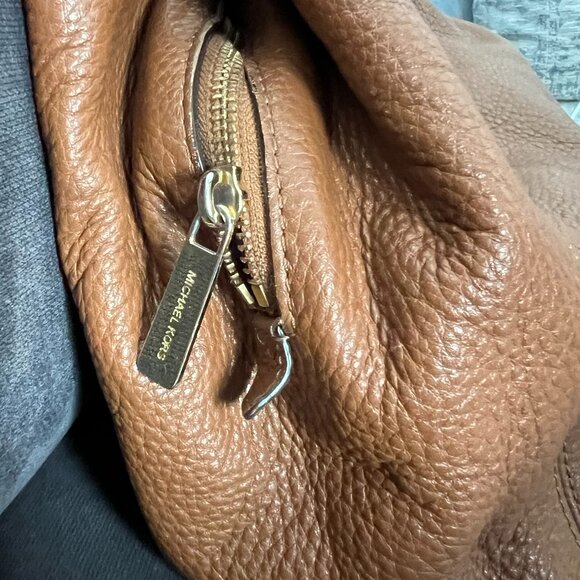 Michael Kors Shoulder Bag - Picture 4 of 6